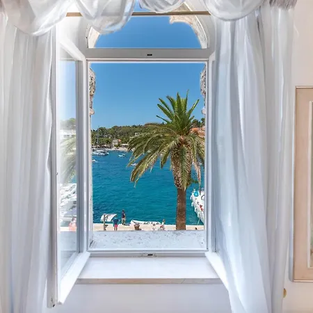 Apartment Rosana - In Port Of Hvar 흐바르