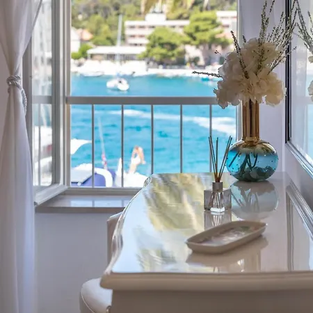 Rosana - Zf Hvar *