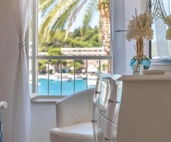 Rosana - In Port Of Hvar Appartement