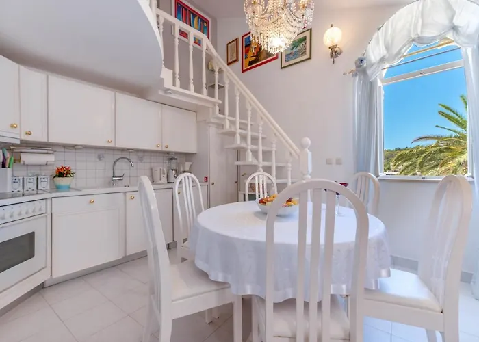 Rosana - In Port Of Hvar Appartement